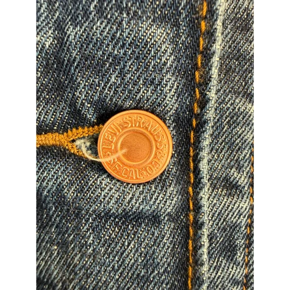 Women's Levi's '90s Trucker Jean Jacket size XL Denim Jacket NWT Dark Wash - Picture 5 of 12